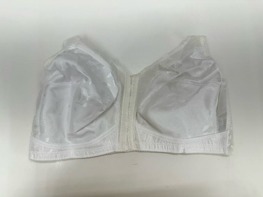 Playtex 18 Hour Womens Bra Size 44D White Front Clasp Wirefree 4695